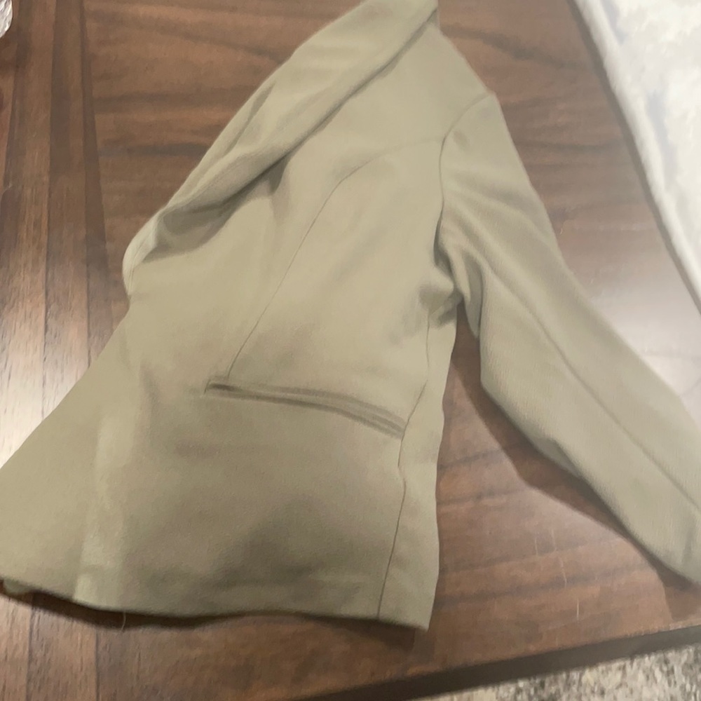 Ruched sleeve blazer size L